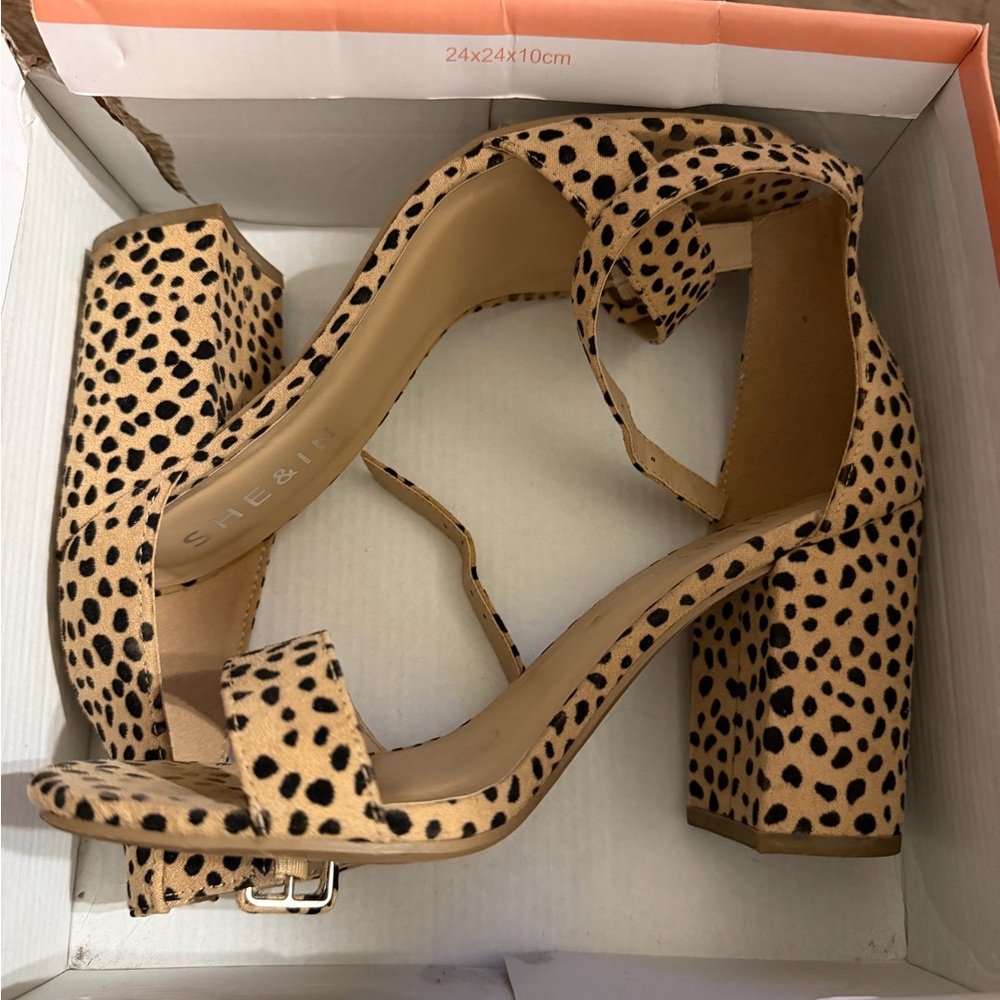 SHEIN Leopard Print Block Heel Sandals